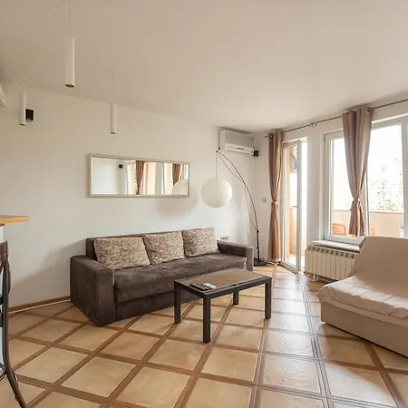4 Apartment