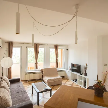 4 Apartment