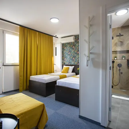 Apartment 4