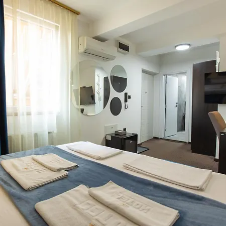 4 Apartment
